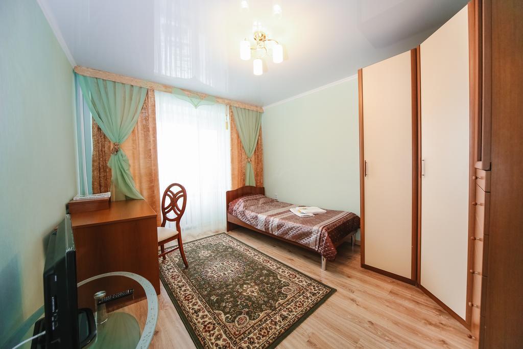 Sary Arka Hotel Pavlodar Esterno foto