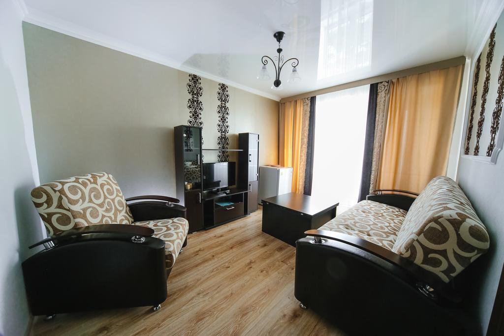 Sary Arka Hotel Pavlodar Esterno foto