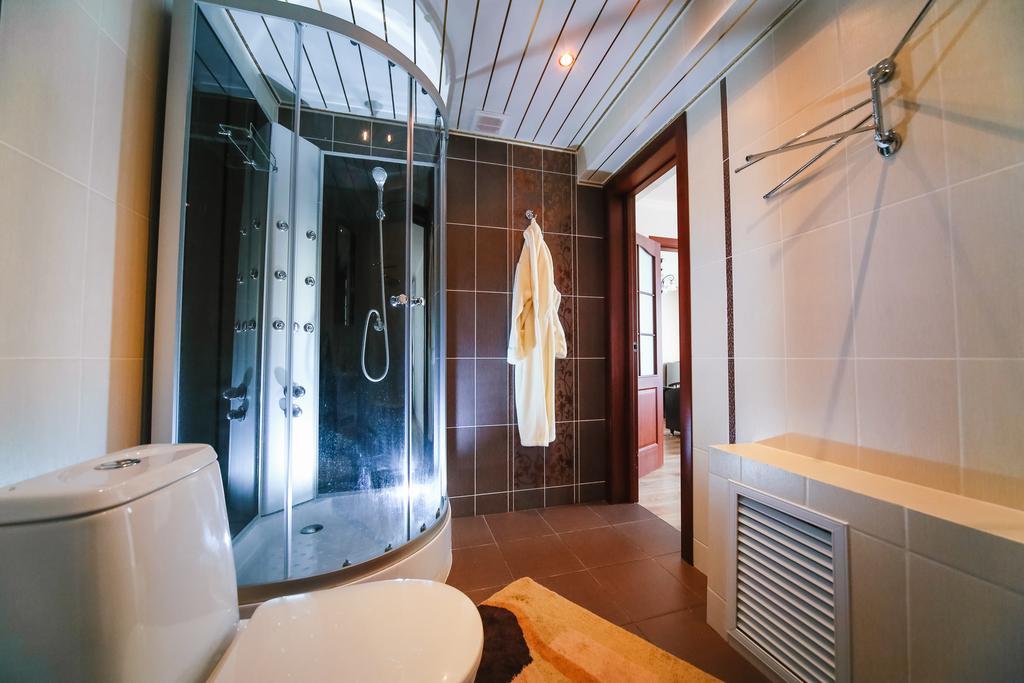 Sary Arka Hotel Pavlodar Esterno foto