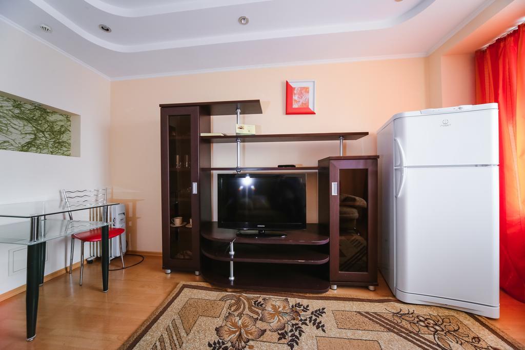 Sary Arka Hotel Pavlodar Esterno foto