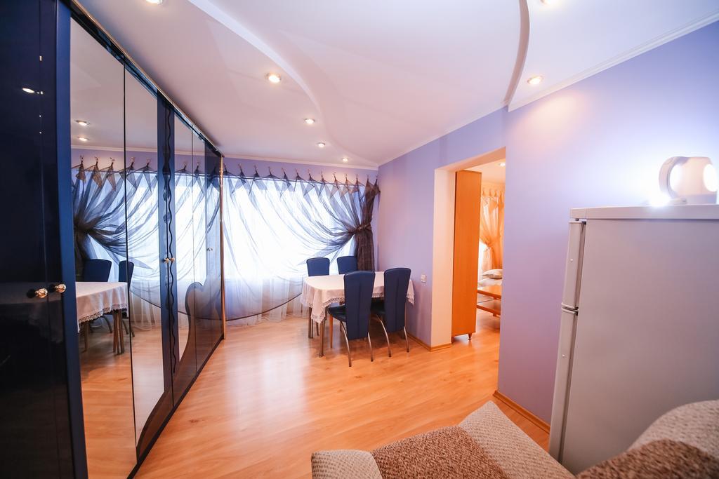 Sary Arka Hotel Pavlodar Esterno foto