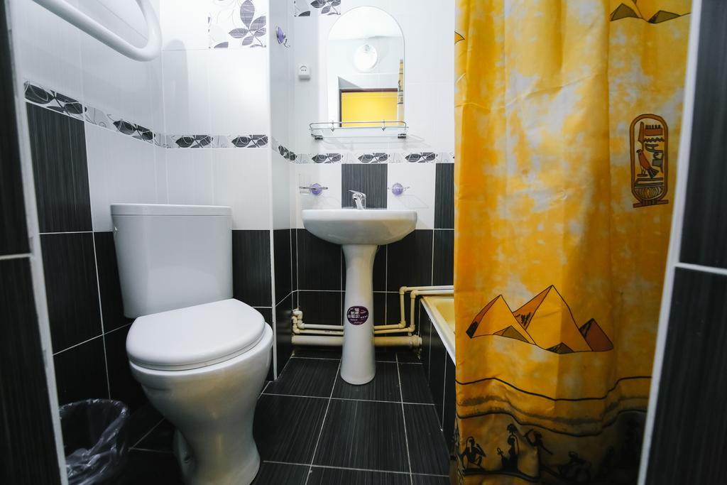 Sary Arka Hotel Pavlodar Esterno foto