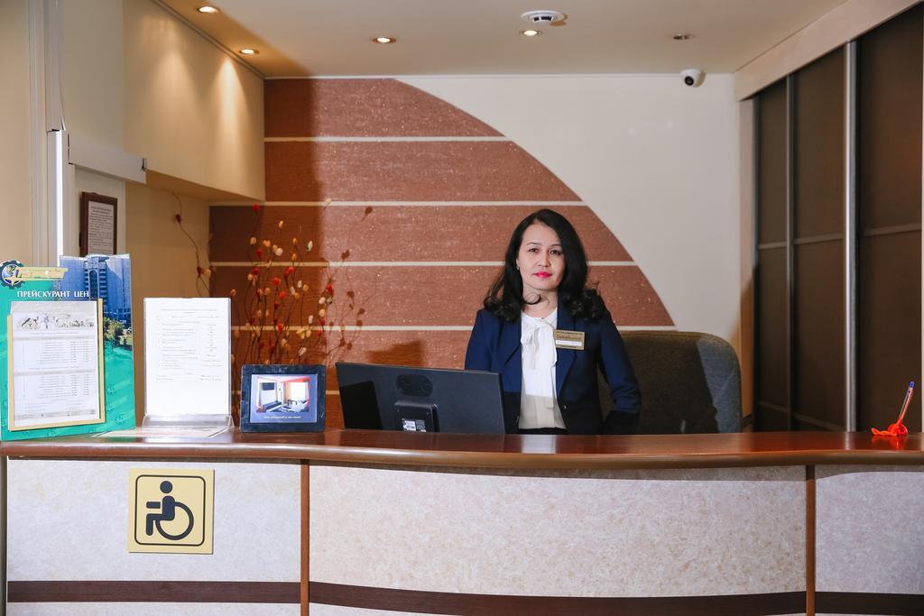 Sary Arka Hotel Pavlodar Esterno foto
